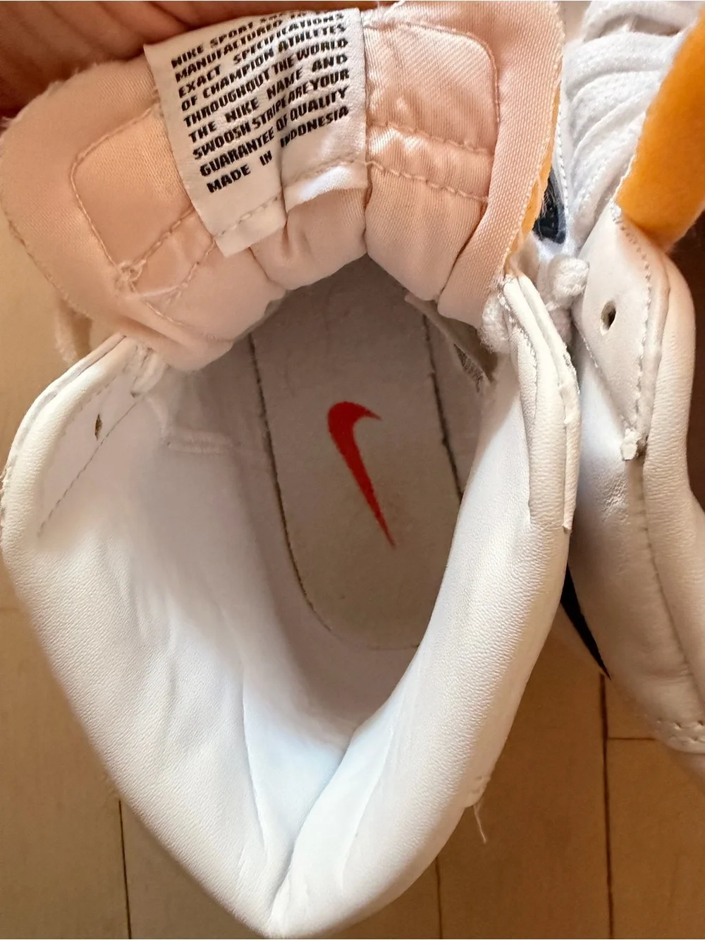 Nike Kids 7.5 White Blazer High Top Sneakers